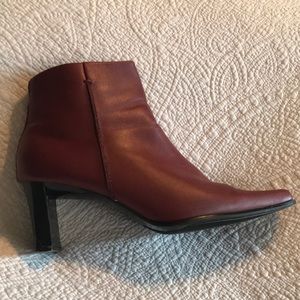 Bass Red Leather Short Boots-10M